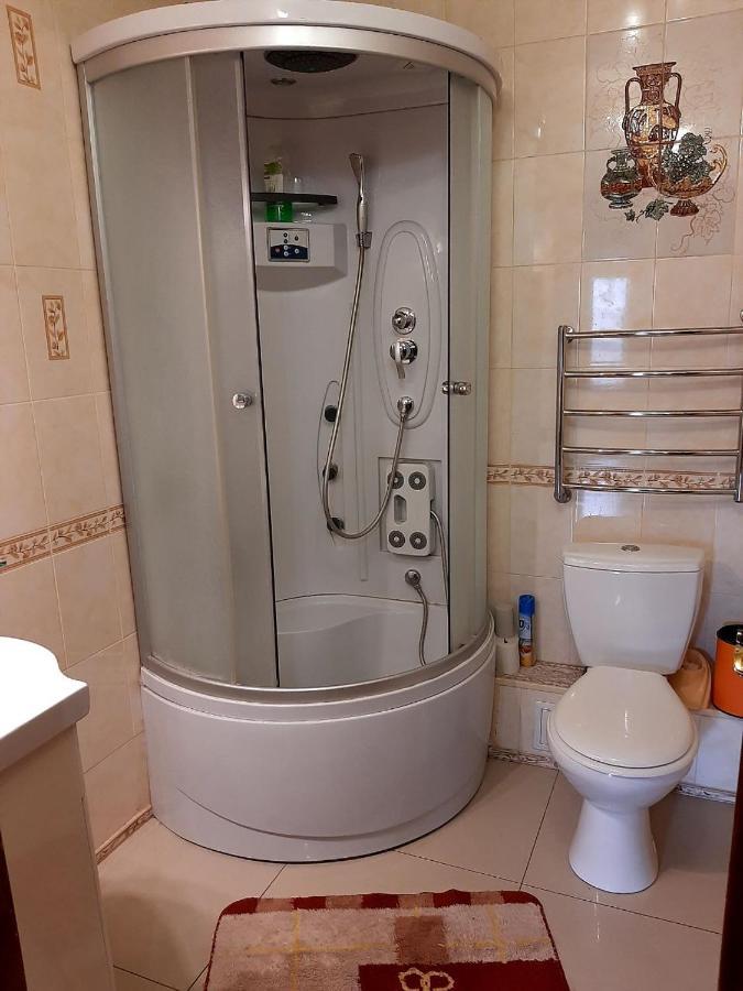 Куренiвський Двiр Kiew Exterior foto